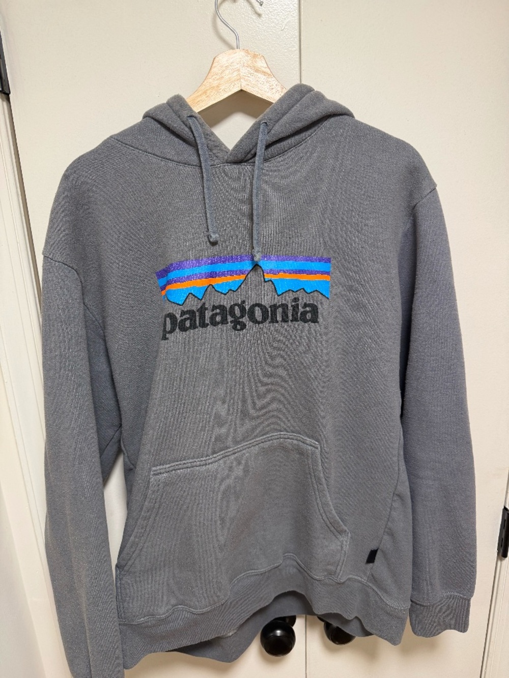 Patagonia P-6 Logo Uprisal Hoodie – Size L